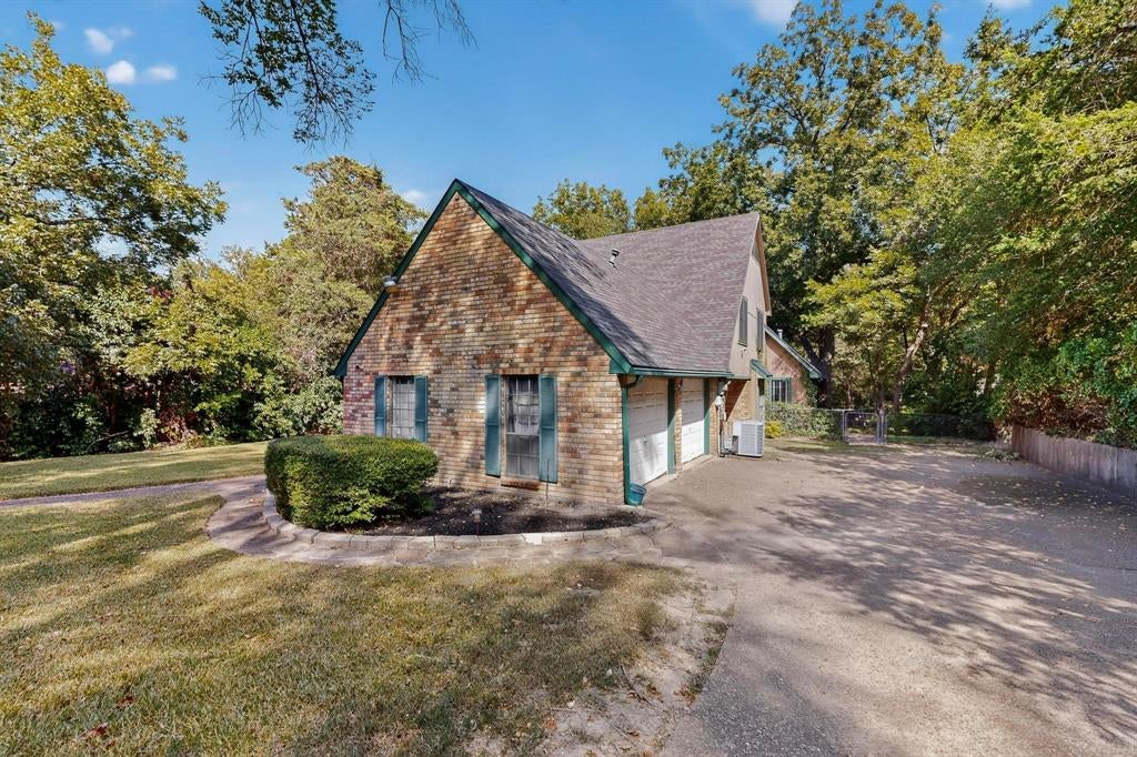 277 Creekwood Drive