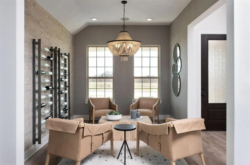 700 Bluestem