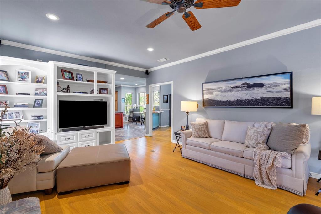 Armadillo Hills Estate - Residential