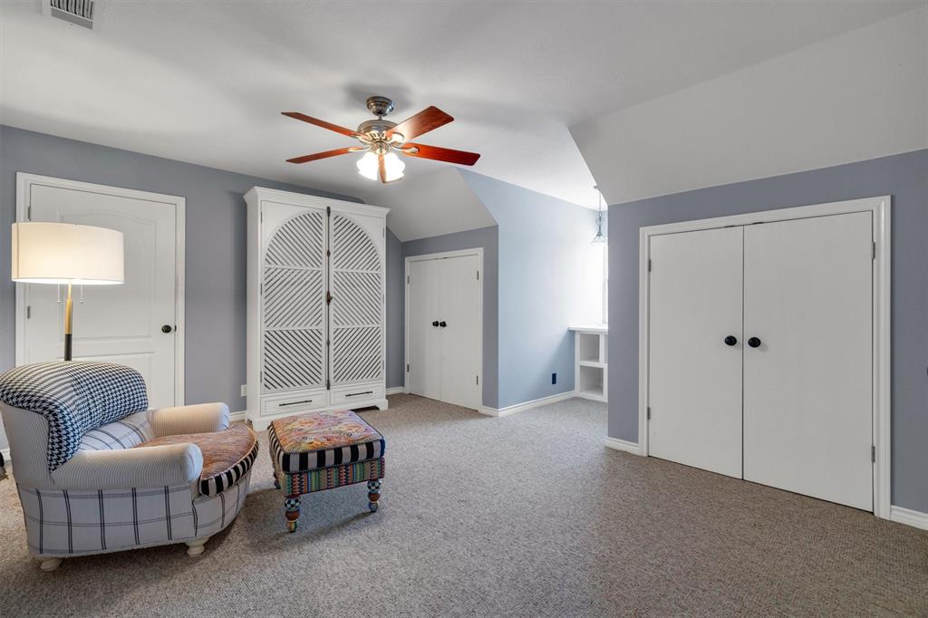 Armadillo Hills Estate - Residential