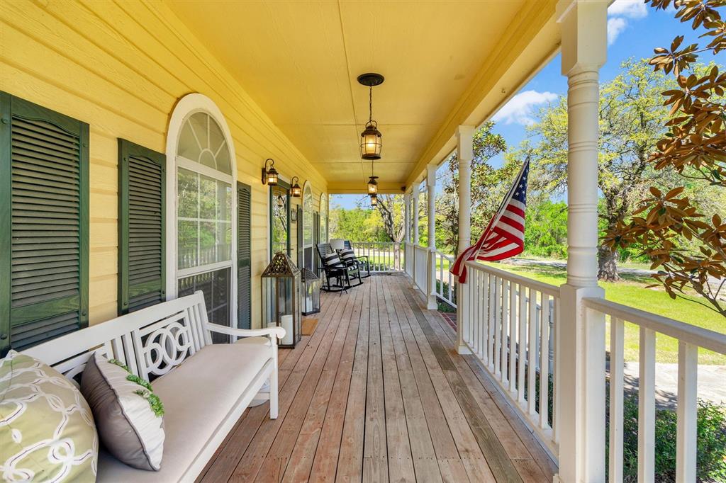 Armadillo Hills Estate - Residential