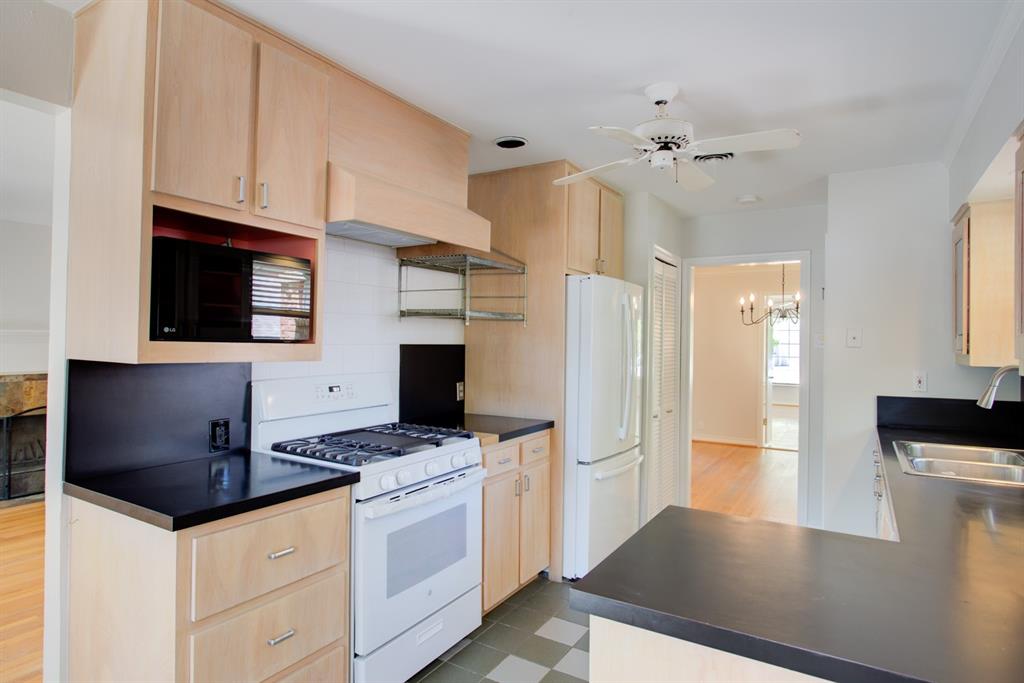 Lake Park Estates - Residential Lease