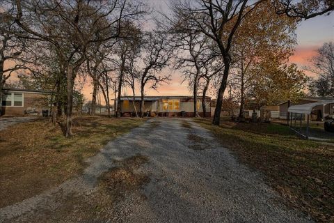 1424 Quail Court Pelican Bay TX 76020