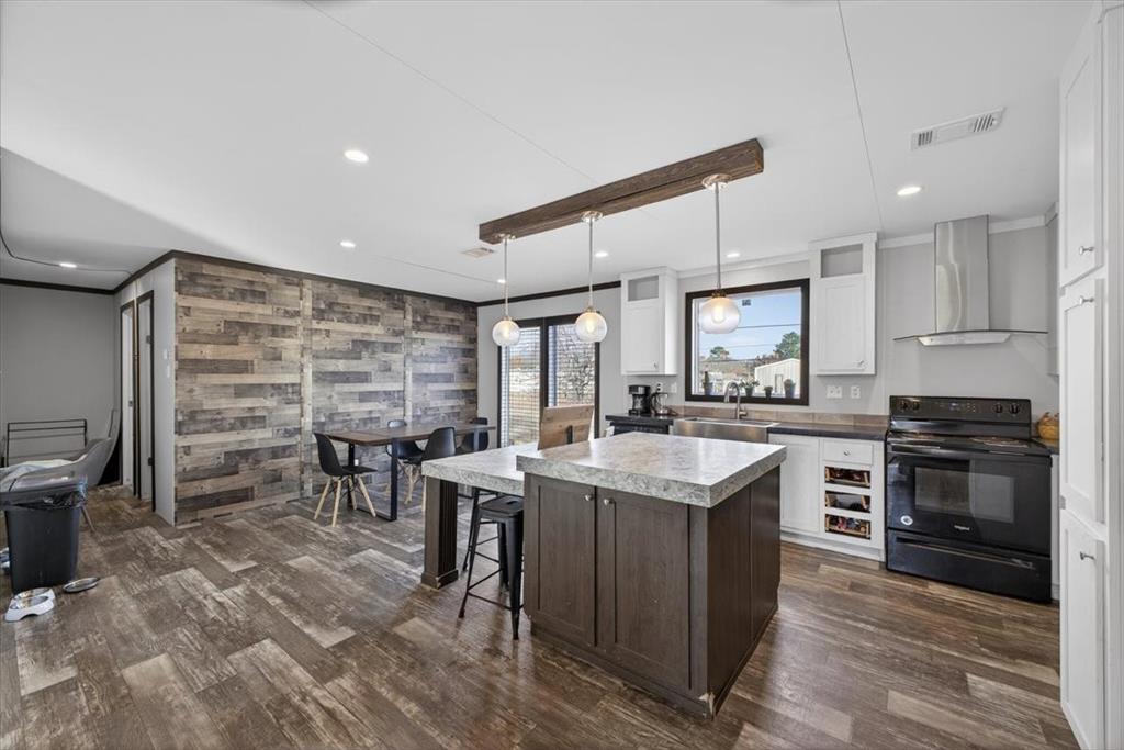 Pelican Bay Add - Residential