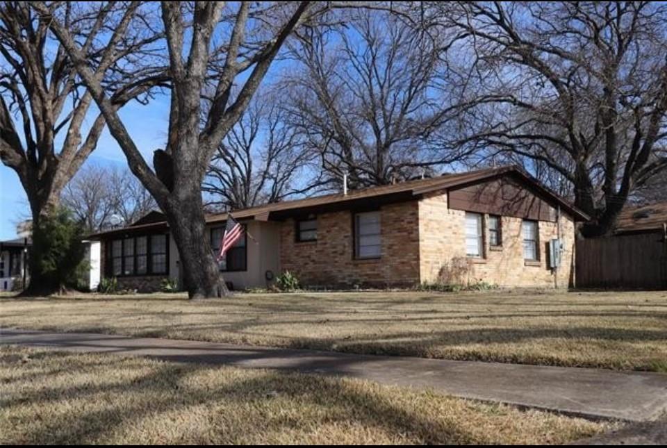 Valwood Park 10th Instl - Residential Lease