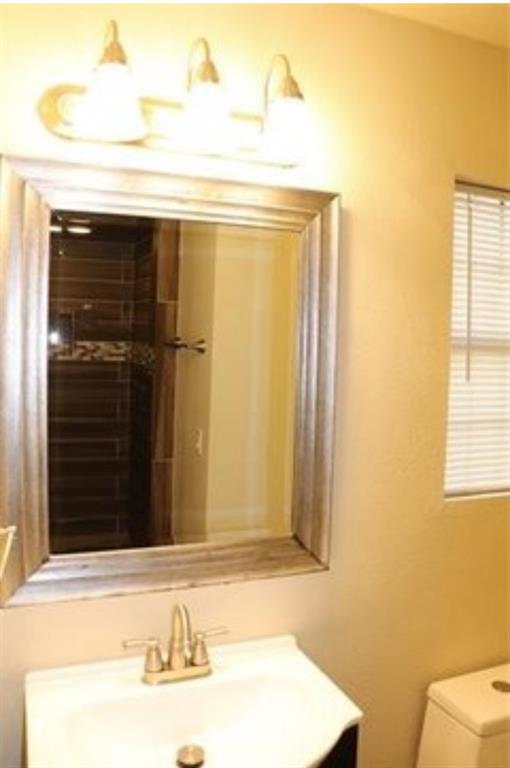 Valwood Park 10th Instl - Residential Lease