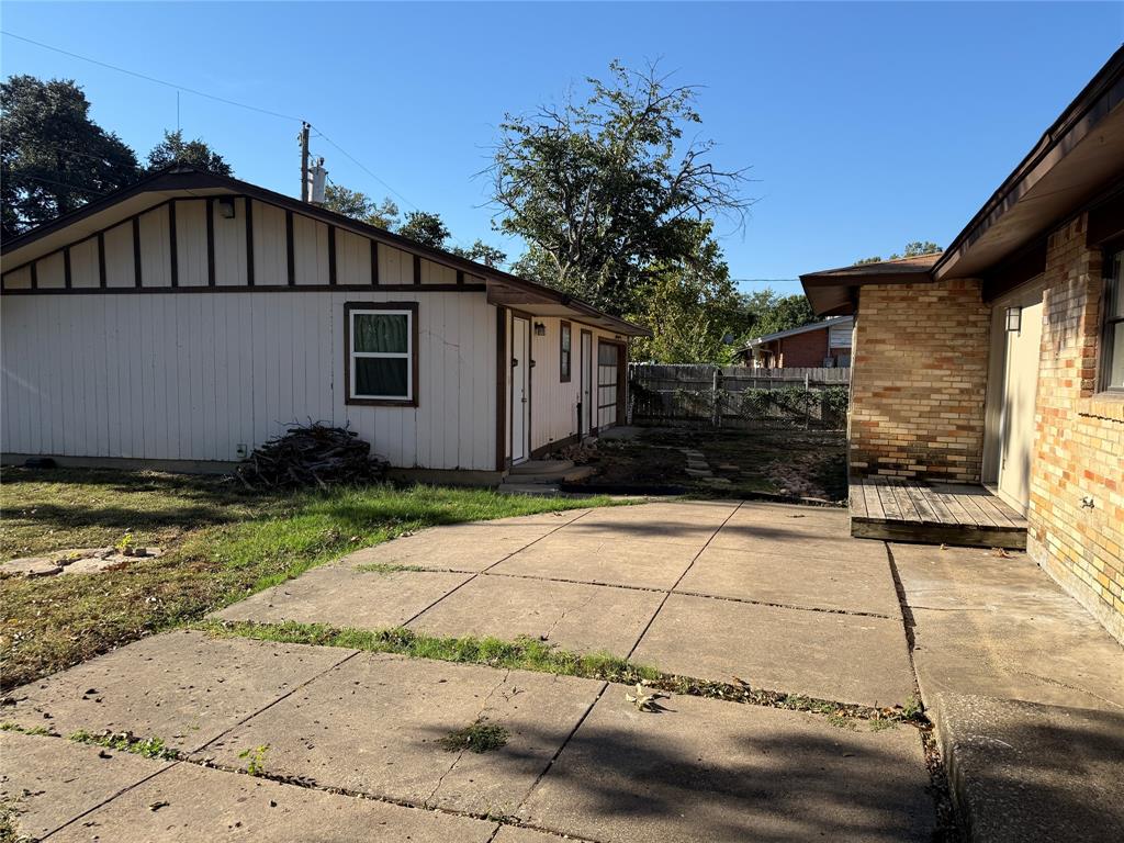 Valwood Park 10th Instl - Residential Lease