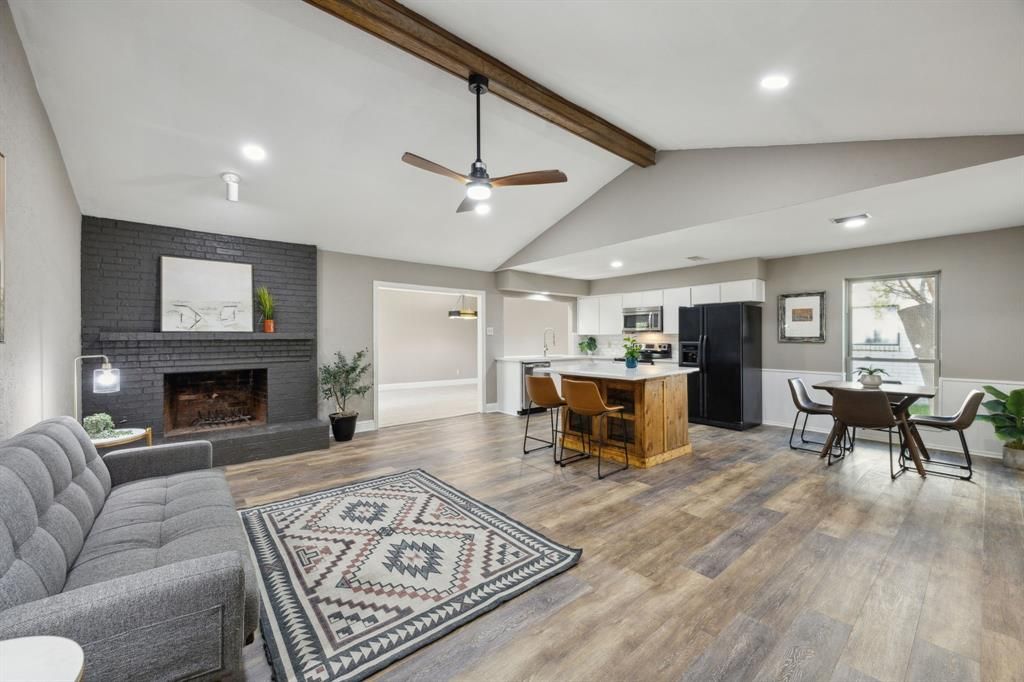 Photo for 2314 Richbrook Drive, Garland, TX 75044 (MLS # 21098412)