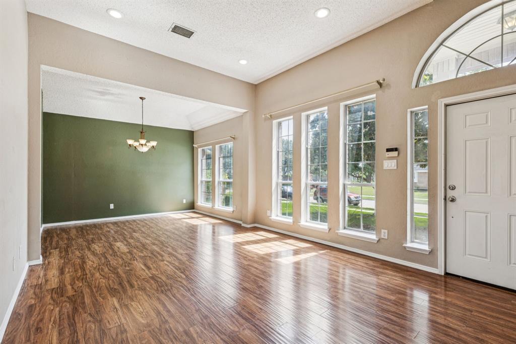 1726 Crosshaven Drive
