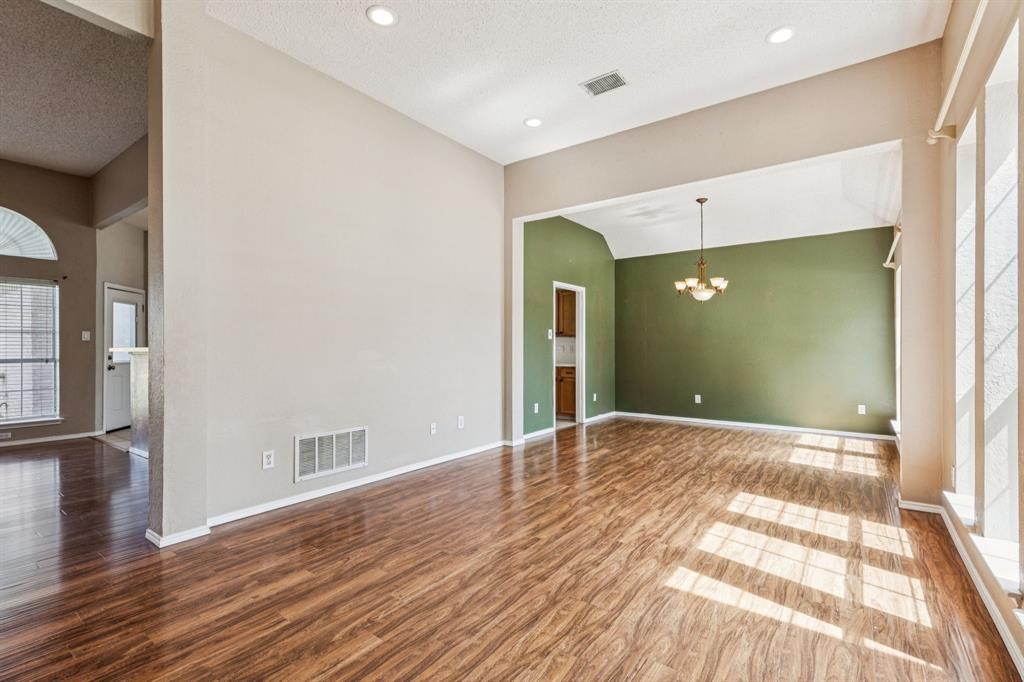 1726 Crosshaven Drive