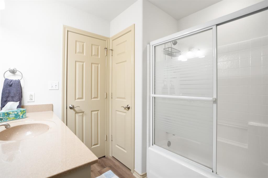 White Bluff #12 - Residential