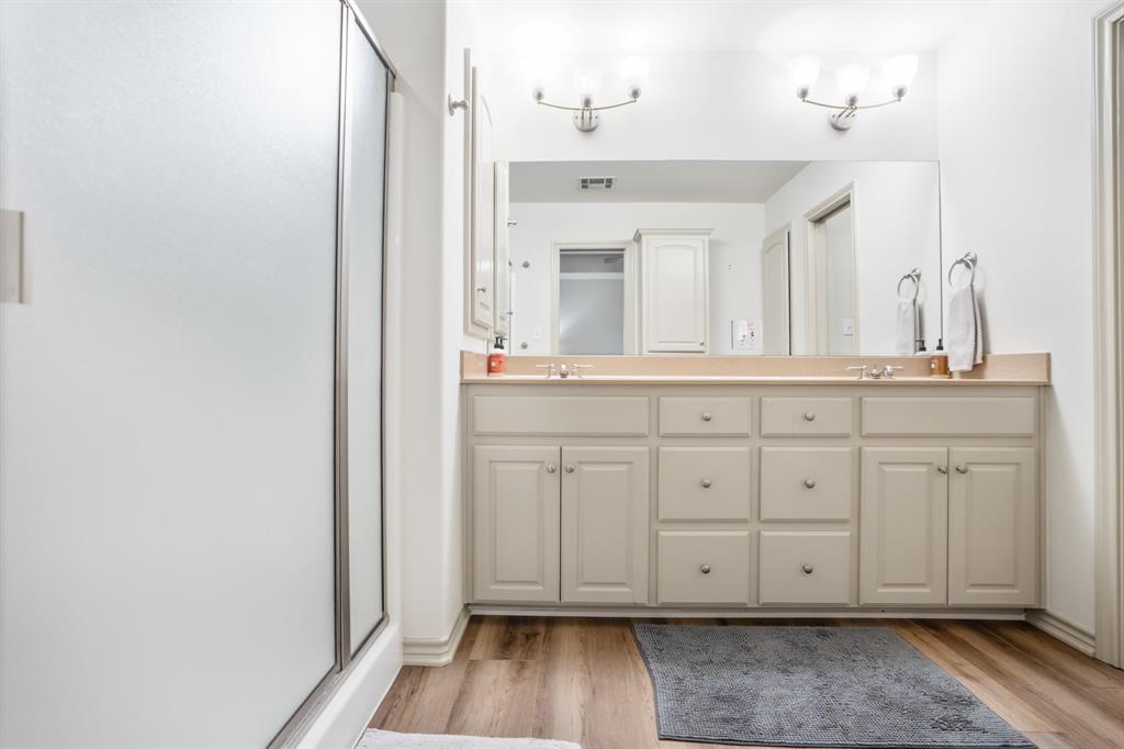 White Bluff #12 - Residential