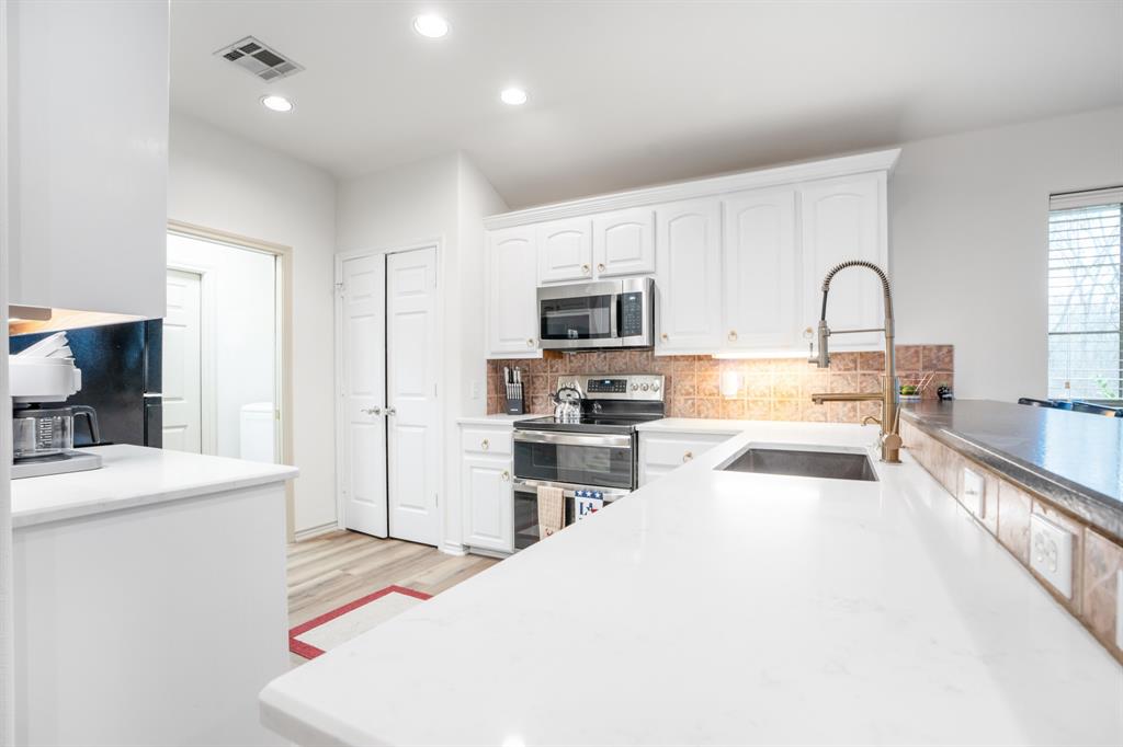 White Bluff #12 - Residential