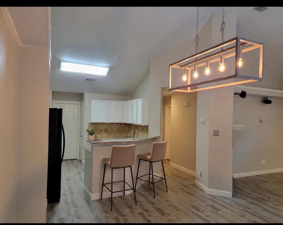 1600 Mountain Side Drive