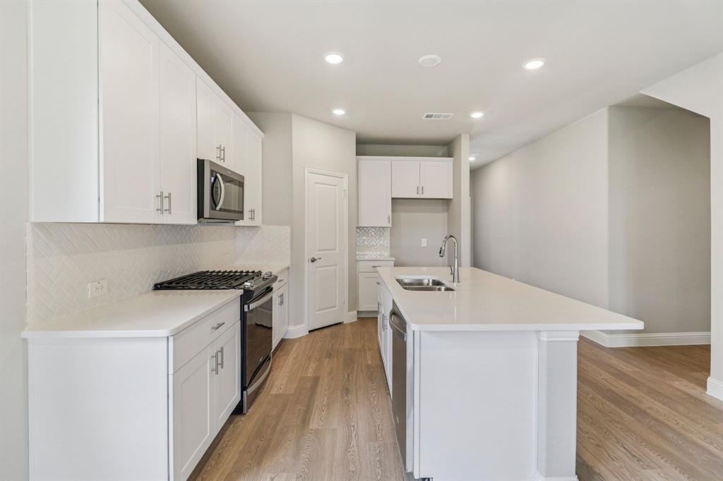 2111 Dunbar Drive