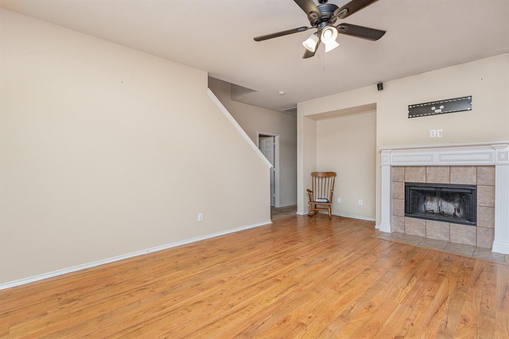 2038 La Salle Trail