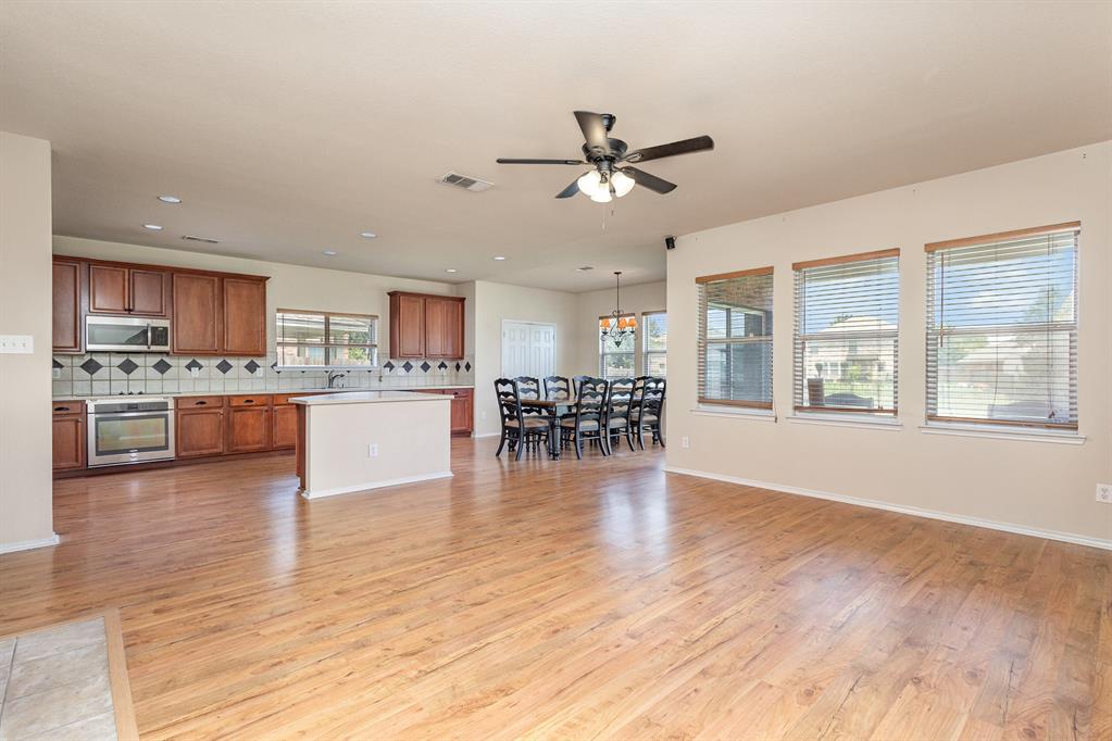 2038 La Salle Trail