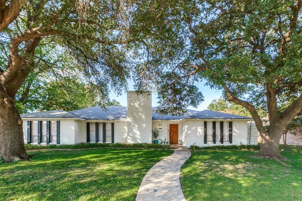 1805 Westlake Drive