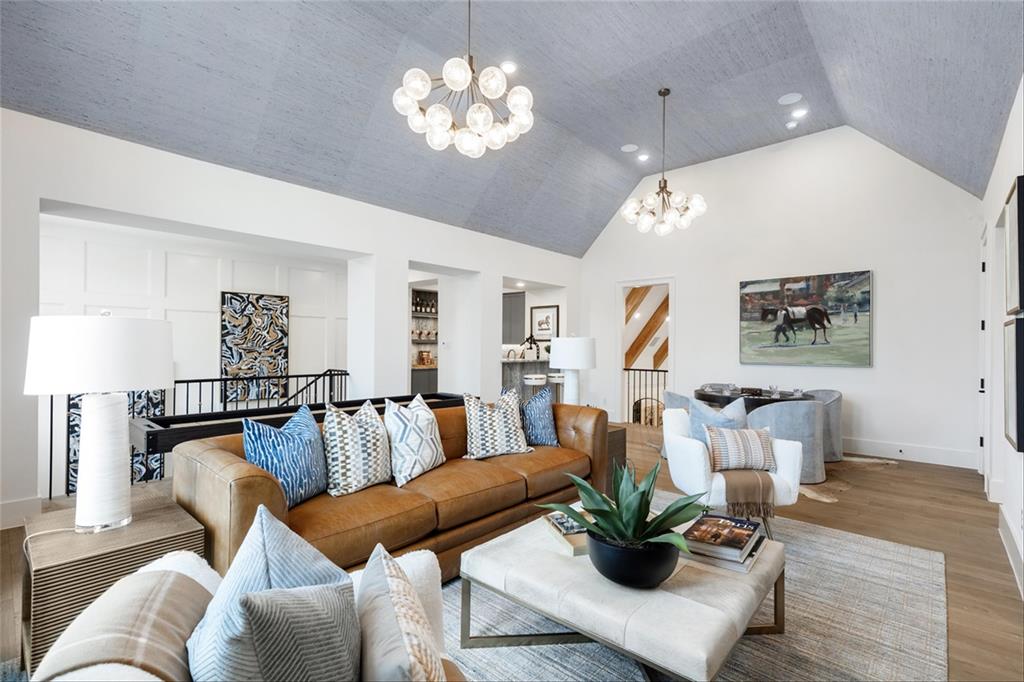 Mustang Lakes Huntington - Residential