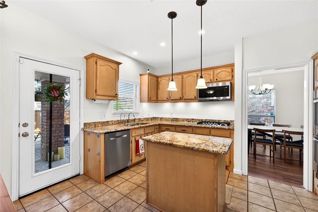 1804 Hunters Ridge Drive