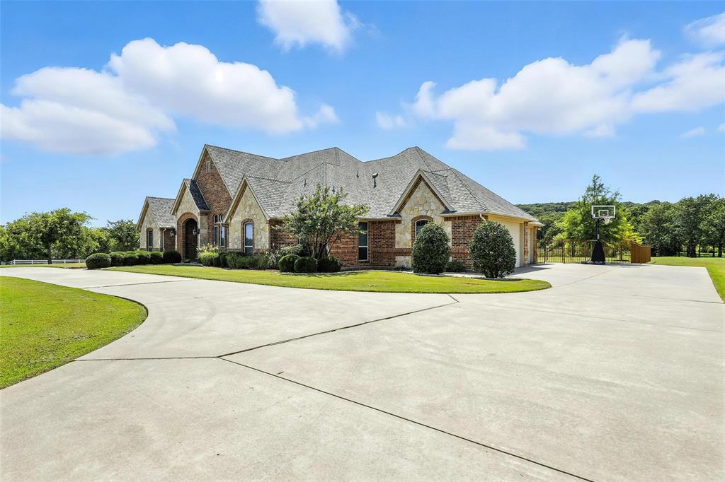 9949 Tantarra Drive