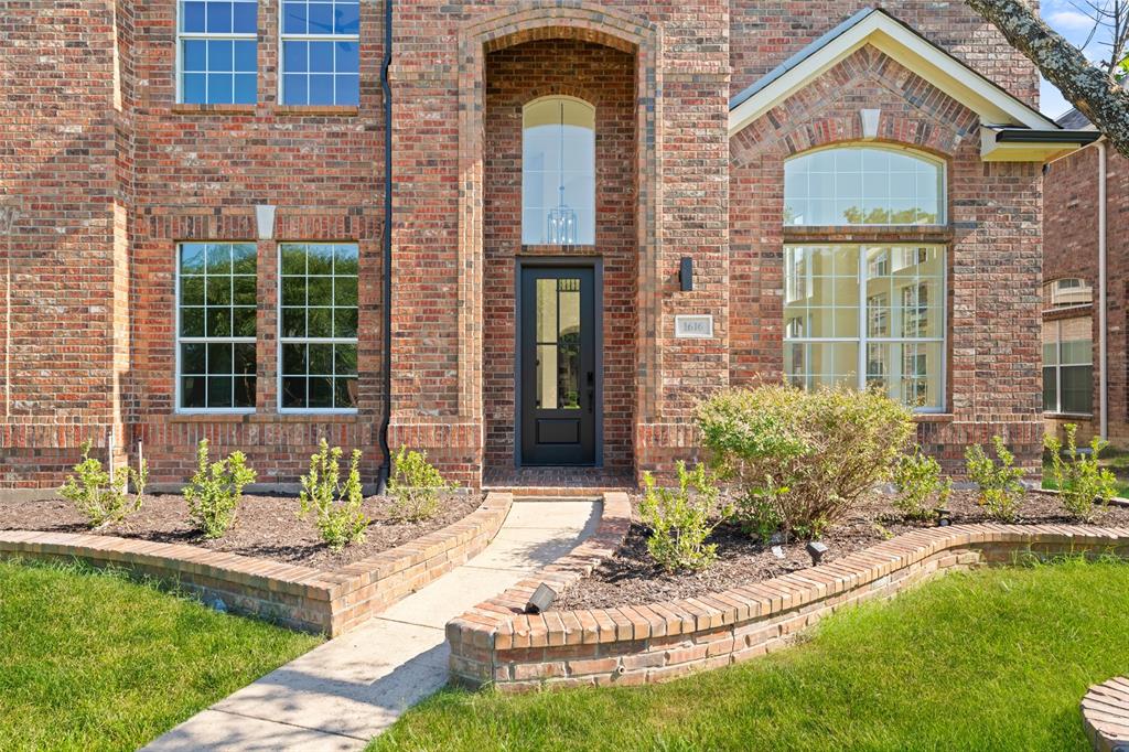 1616 Sweetbay Drive