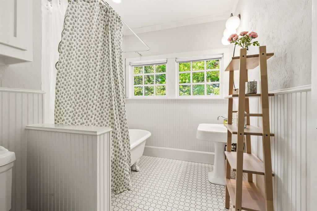 Munger Place - Residential