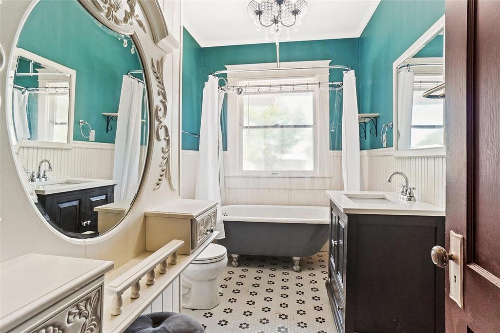 City Of Paris - Commercial Sale