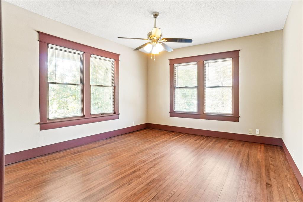 City Of Paris - Commercial Sale