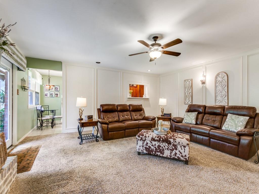 906 Redwood Drive