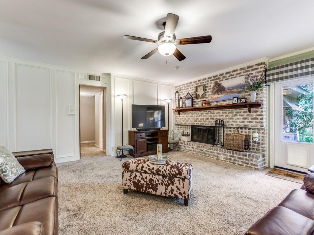906 Redwood Drive
