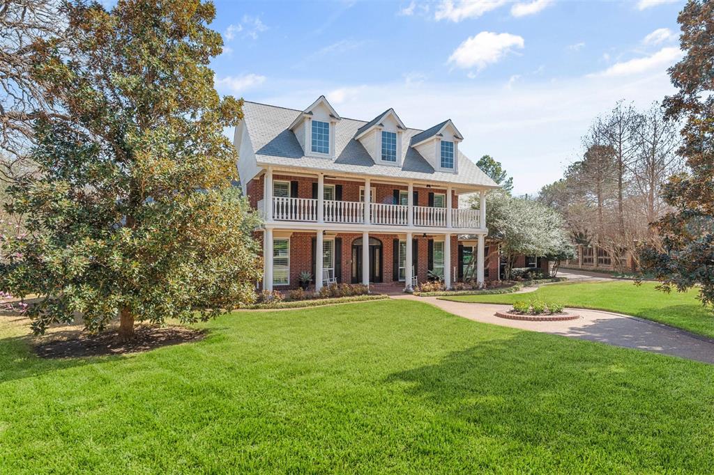 594 Garden Court