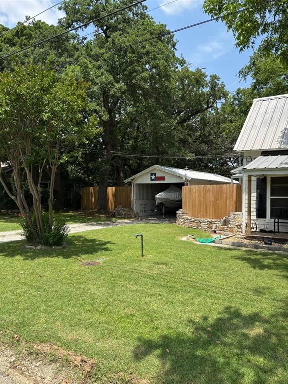 525 W Elm Street