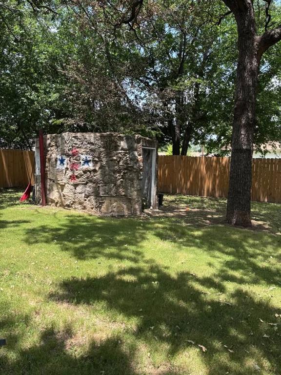 525 W Elm Street