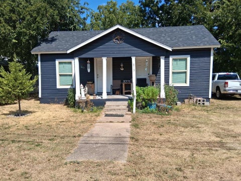 Photo of 813 N East Street, Sherman, TX 75090 (MLS # 21385235)