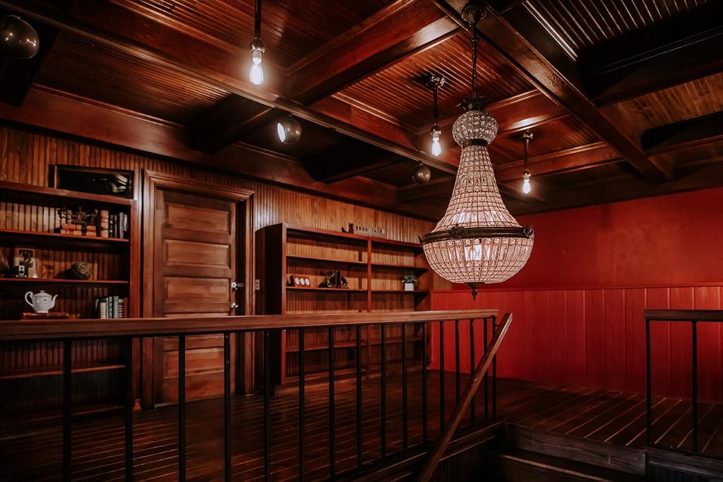 FULCHER - Commercial Sale