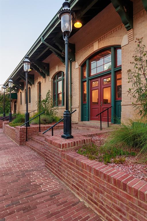 FULCHER - Commercial Sale