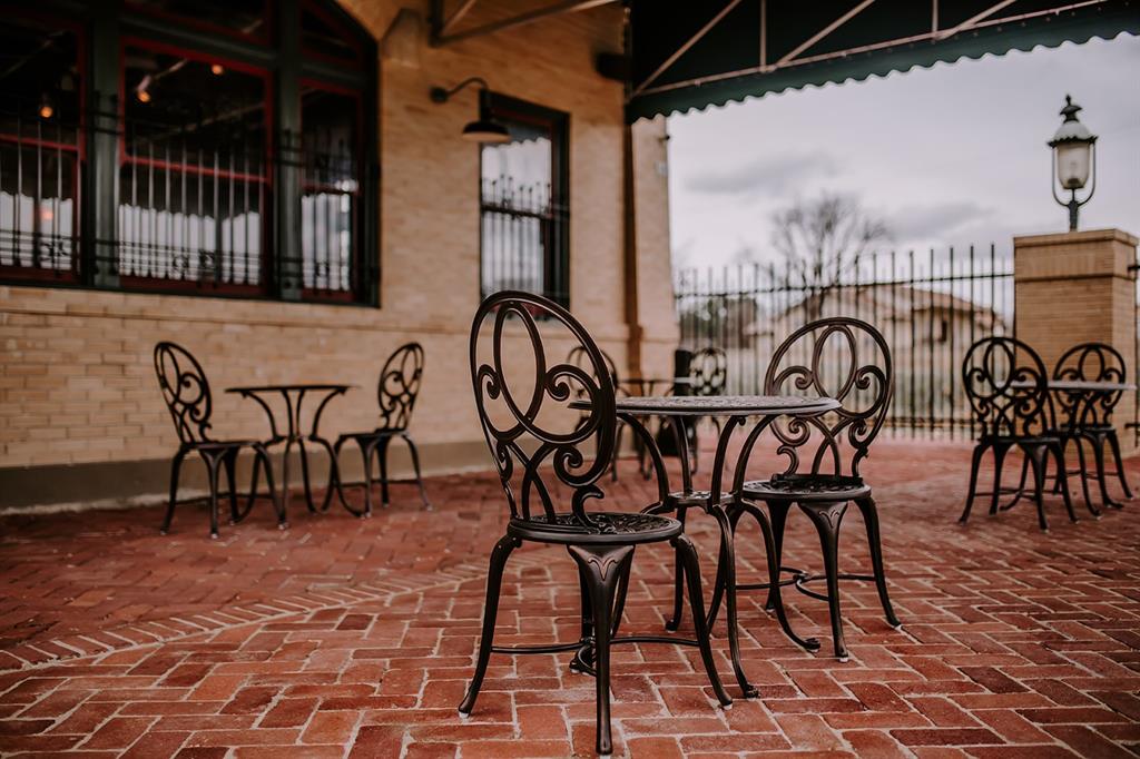 FULCHER - Commercial Sale