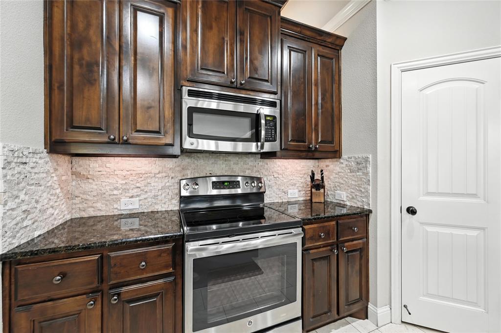 Grand Prairie, Texas 75052, United States, 3 Bedrooms Bedrooms, ,3 BathroomsBathrooms,Residential,Active,179102