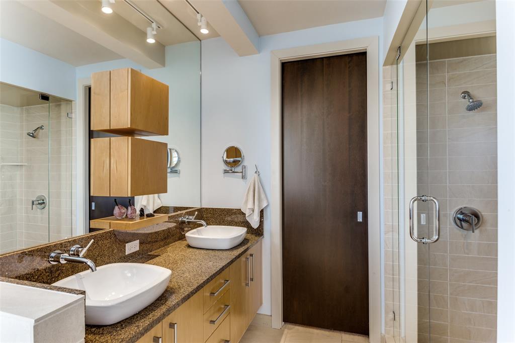 One Montgomery Plaza Residence Condo - Residential Lease