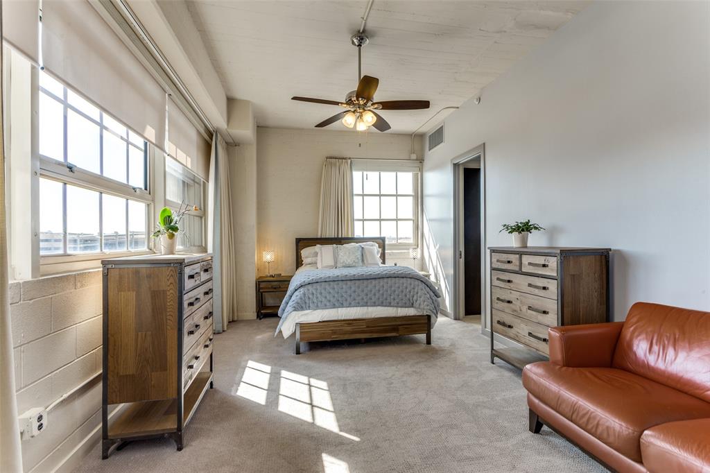 One Montgomery Plaza Residence Condo - Residential Lease