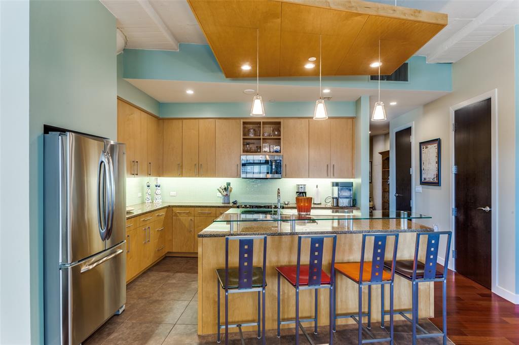 One Montgomery Plaza Residence Condo - Residential Lease