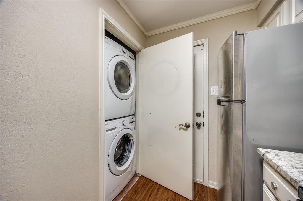 Parkwood Creek Condos - Residential