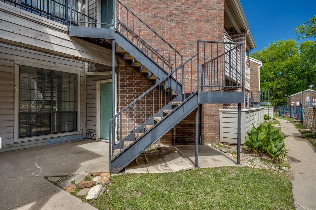 Parkwood Creek Condos - Residential