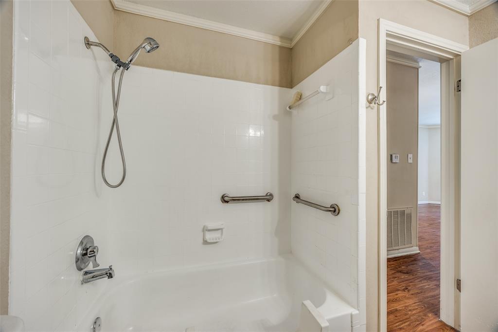 Parkwood Creek Condos - Residential