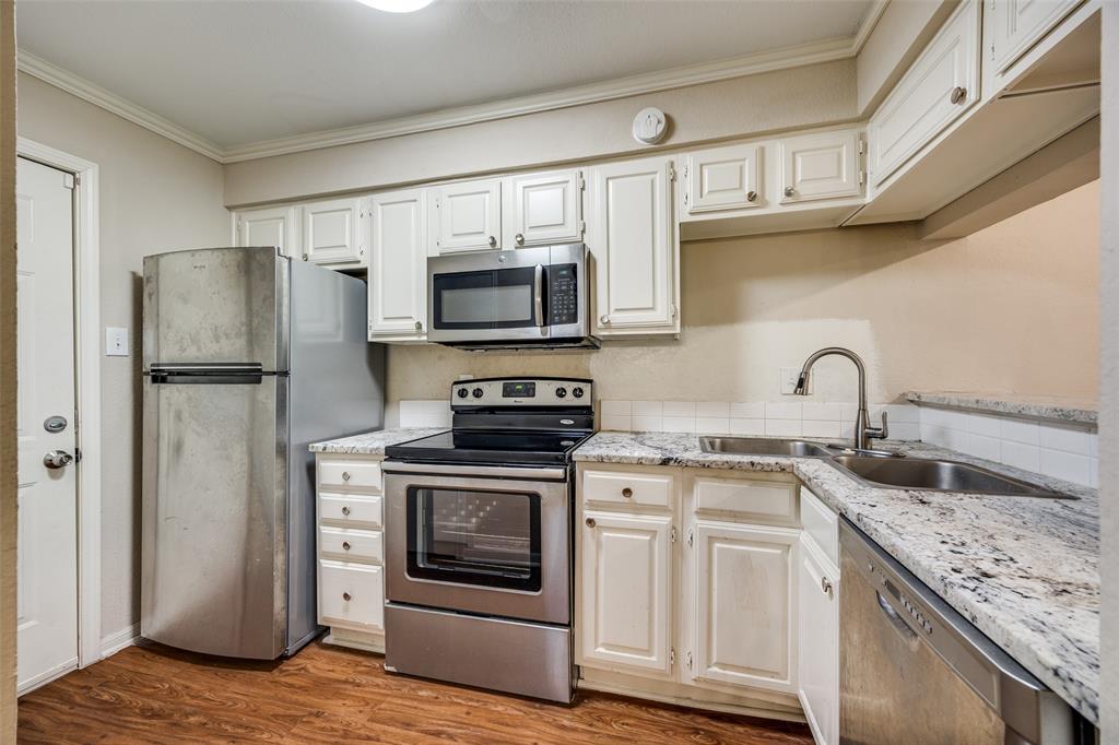 Parkwood Creek Condos - Residential