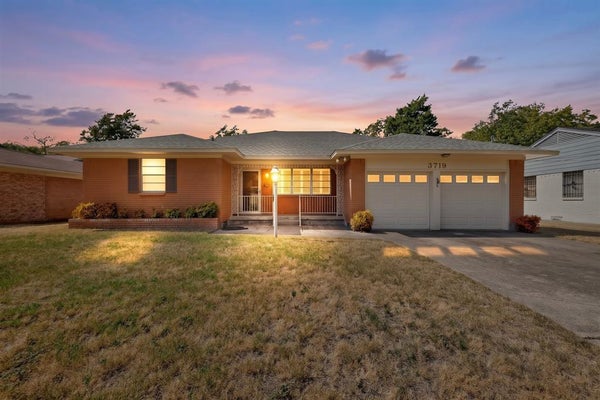 3719 ROCK BLUFF DR, DALLAS, TX 75227 - Image 7f2fc13e9ebf372202b2aabf19e77202/2017974445