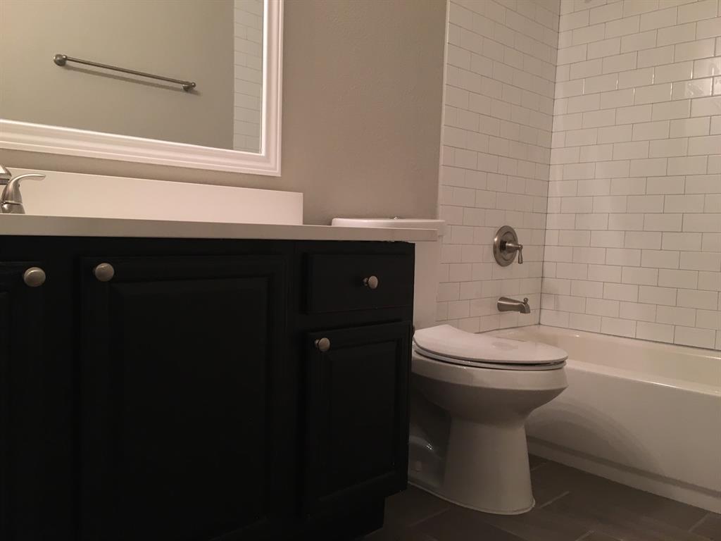 Shady Oaks Garden Home Add - Residential Lease