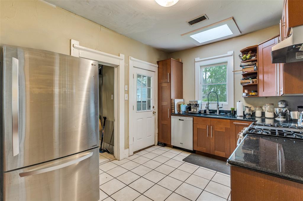 Winnetka Heights - Residential