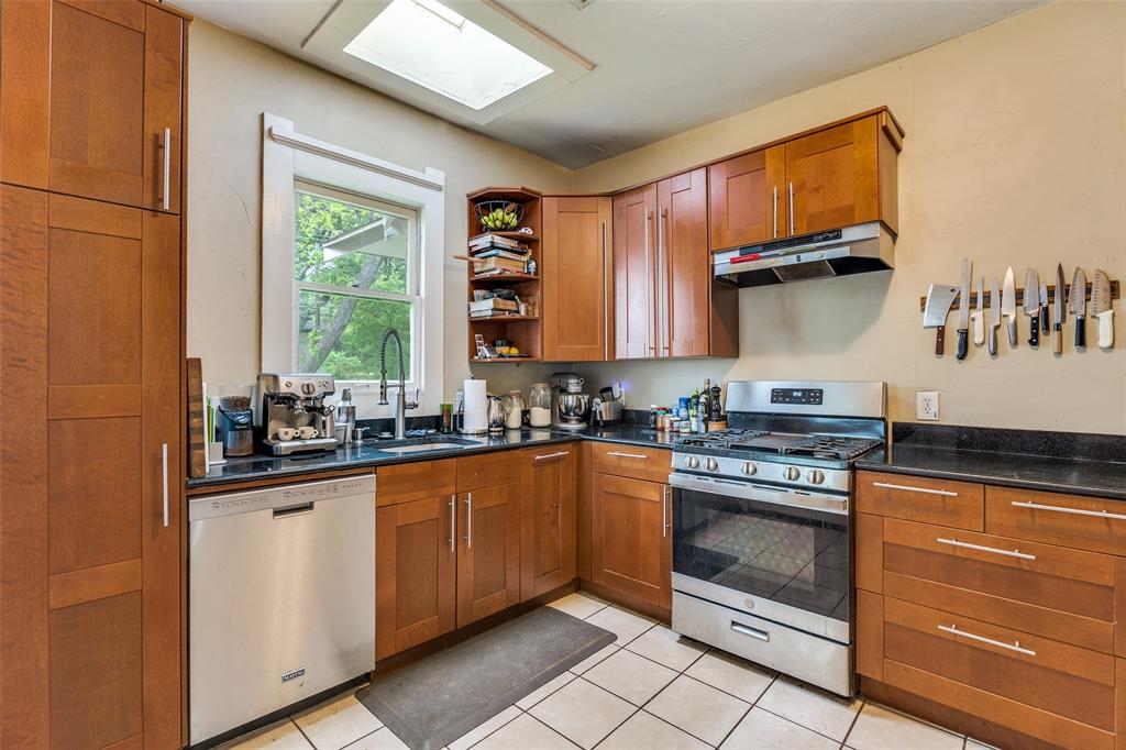 Winnetka Heights - Residential